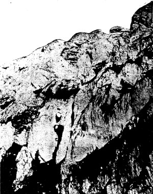 A Nagy-Királykő északi sziklafala egy része, amerre túristáink leereszkedtek